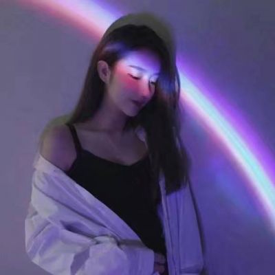 深邃眼眸