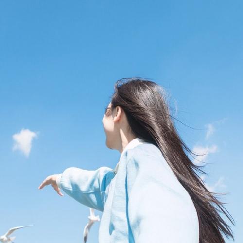 头颅<藏>在背包里
