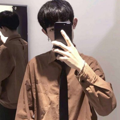 男子是棵树
