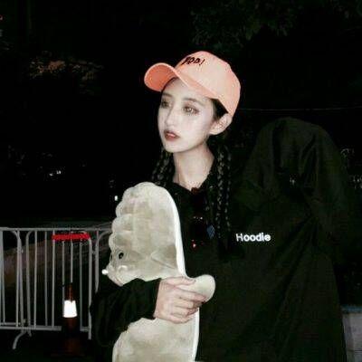 男子不色何来本色@