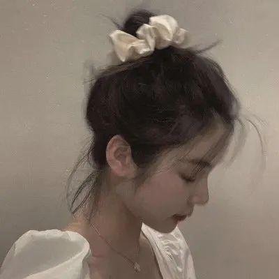 二逼°